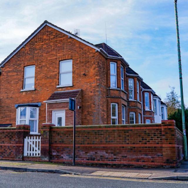 Bedford Rd Apartment Ideal For Hospital & Town Centre Kempston Екстериор снимка